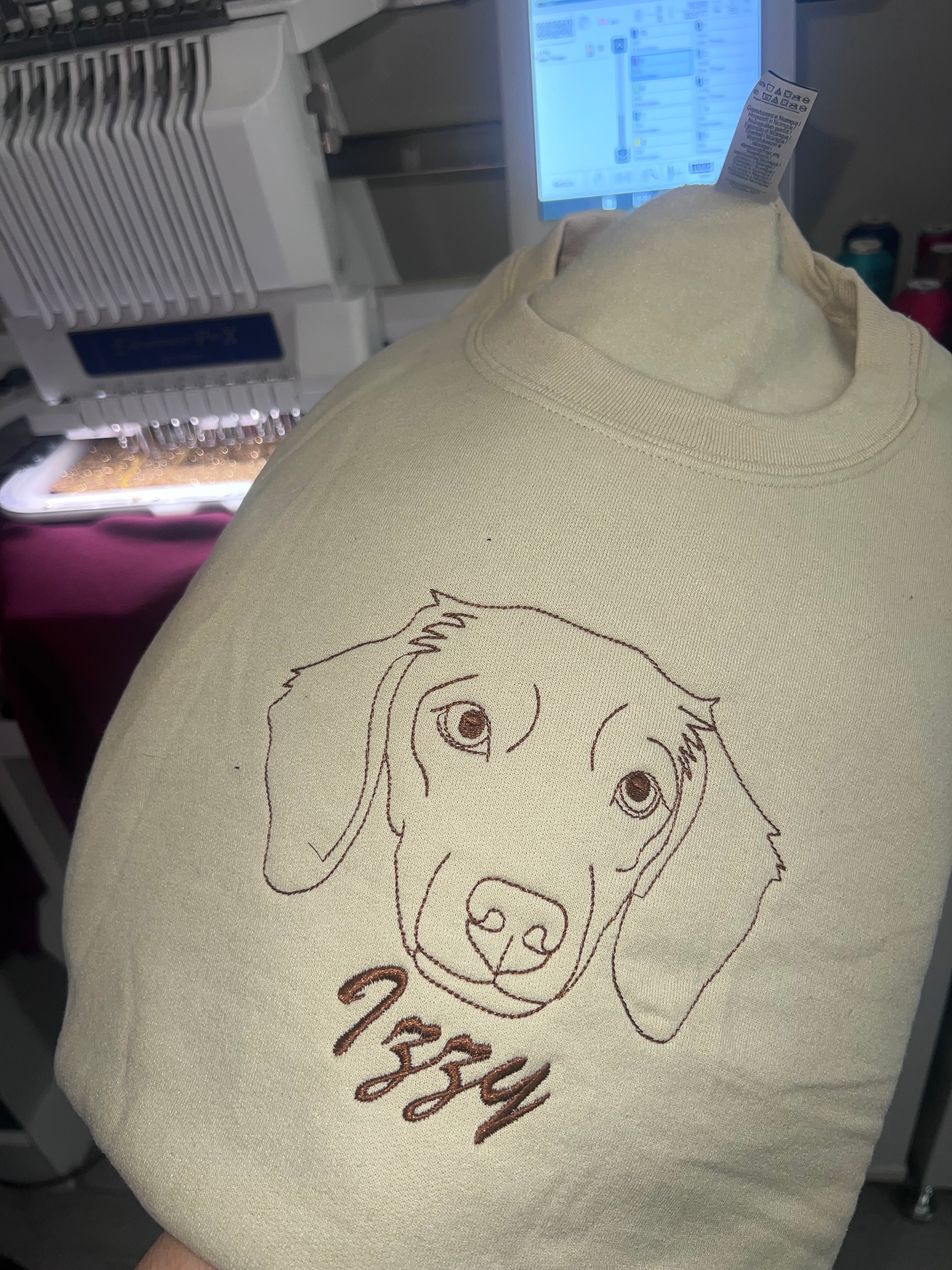 Custom Embroidered Dog Face Sweatshirts - Personalized with Any Breed & Dog Name | Gildan Adult Sizes S-3X | Perfect Gift for Dog Lovers