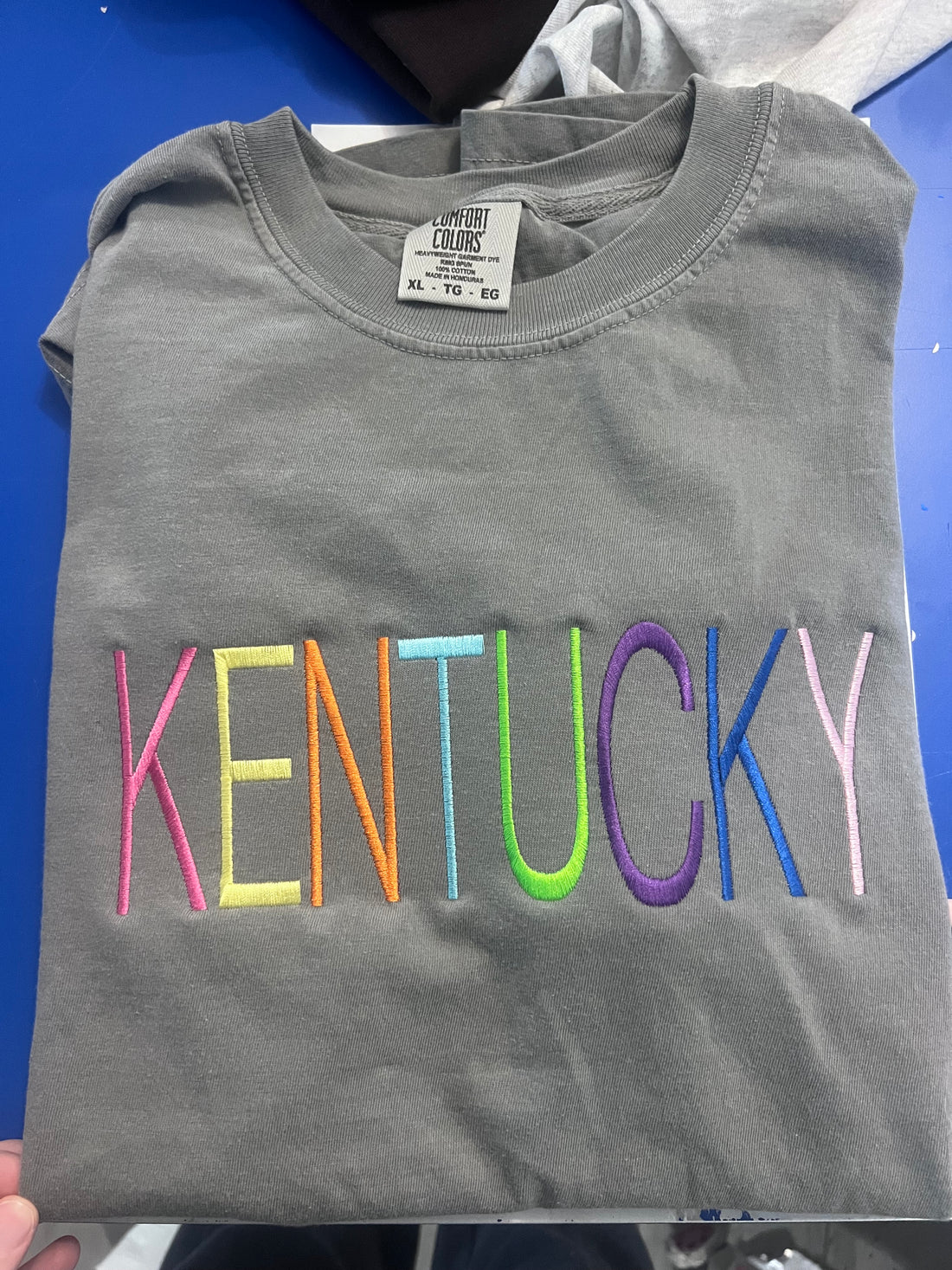 Customizable Multi-Colored Kentucky State Embroidered T-Shirt with Personalized Lettering Options - Unique State Pride Apparel for Men and Women