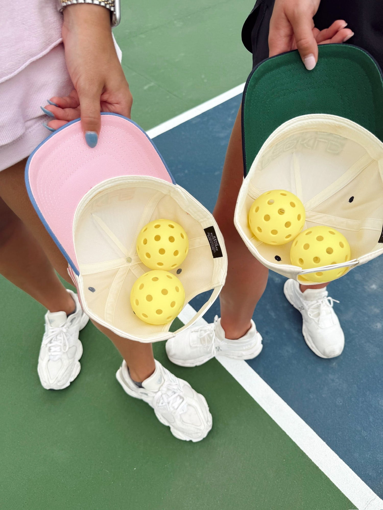 PICKLEBALLER - Vintage Trucker Hat
